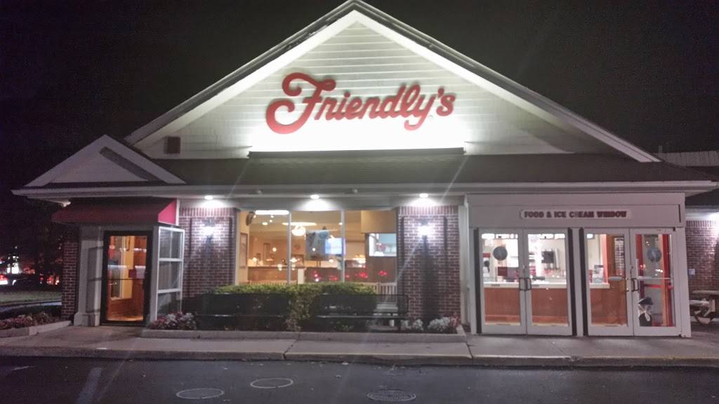 Friendlys | restaurant | 201 Hallock Rd, Stony Brook, NY 11790, USA | 6317513150 OR +1 631-751-3150