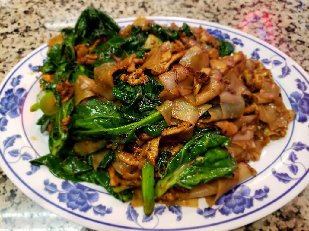 Sanamluang Cafe, Hollywood/Thaitown | restaurant | 5176 Hollywood Blvd, Los Angeles, CA 90027, USA | 3236608006 OR +1 323-660-8006