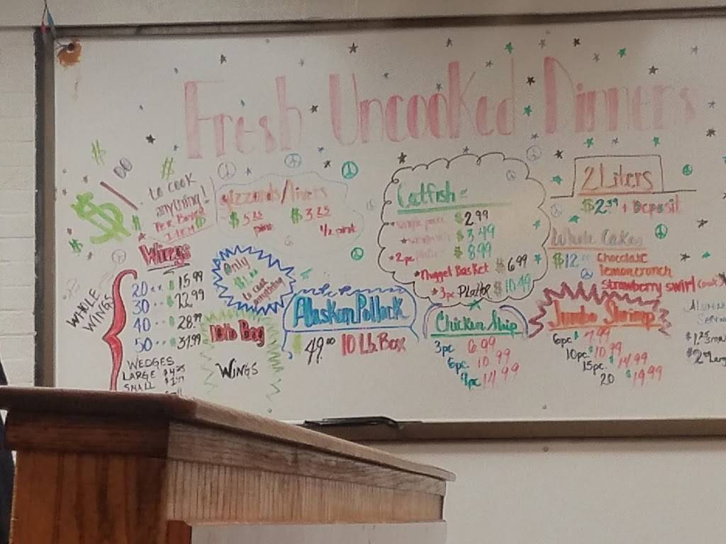 Munchies | restaurant | 4100 S Martin Luther King Jr Blvd, Lansing, MI 48910, USA | 5178872500 OR +1 517-887-2500