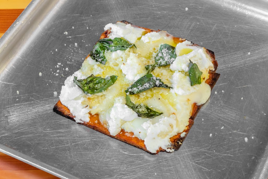 Crisp Premium Pizza | restaurant | 7111 E 5th Ave F, Scottsdale, AZ 85251, USA | 4808742747 OR +1 480-874-2747