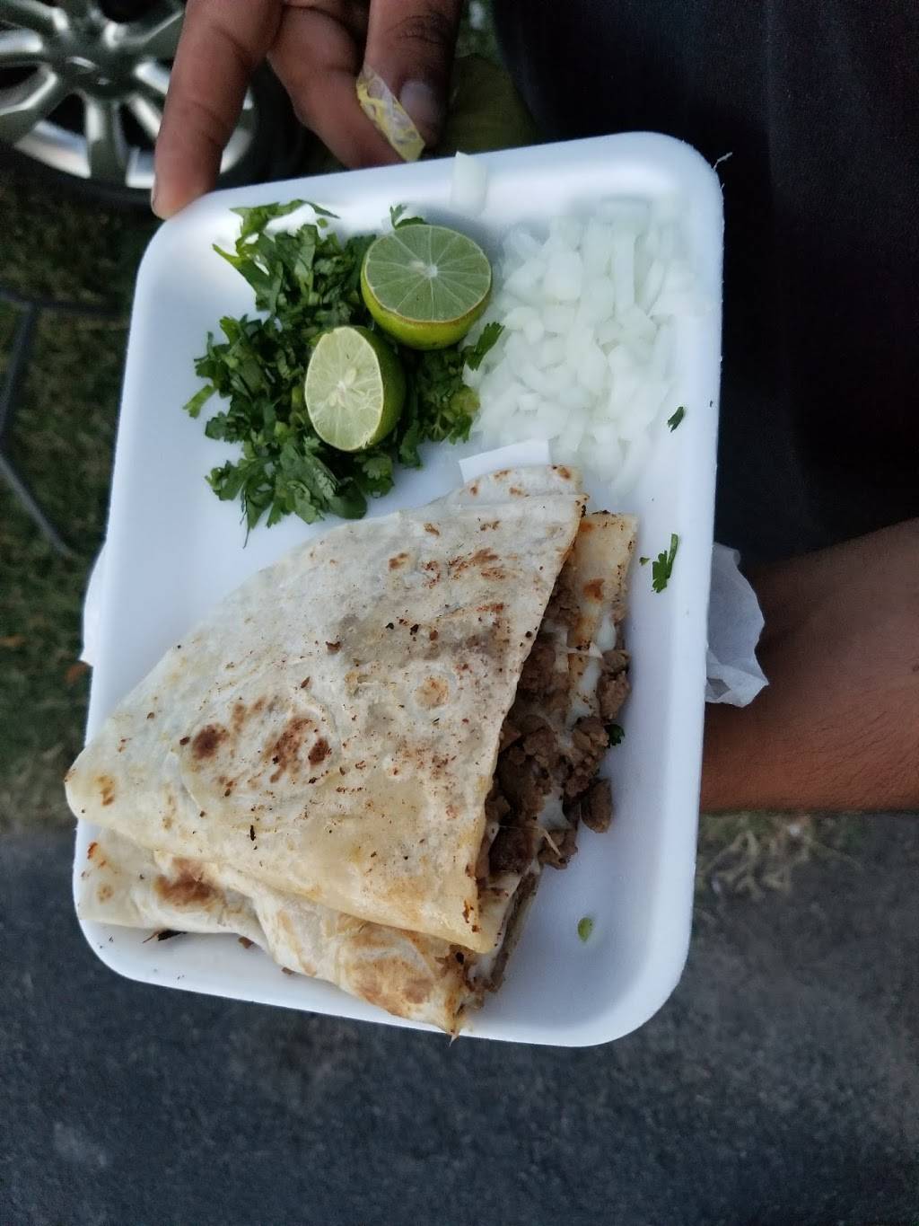 Gueros Fajita | restaurant | 401 W Maplewood Ln, San Antonio, TX 78216, USA | 2107488390 OR +1 210-748-8390