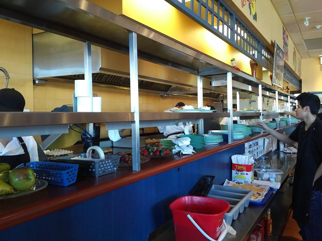 Cora | restaurant | 10909 Yonge St, Richmond Hill, ON L4C 3E3, Canada | 9055083500 OR +1 905-508-3500