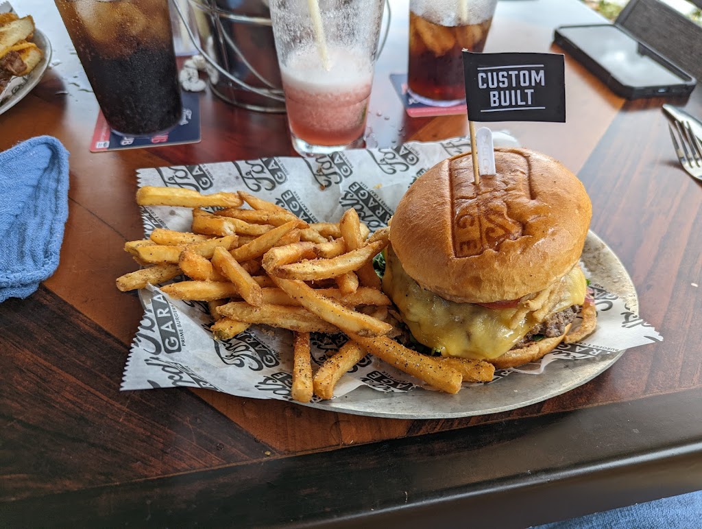 Fords Garage Hamlin | restaurant | 5375 Hamlin Groves Tr, Winter Garden, FL 34787, USA | 4078873673 OR +1 407-887-3673