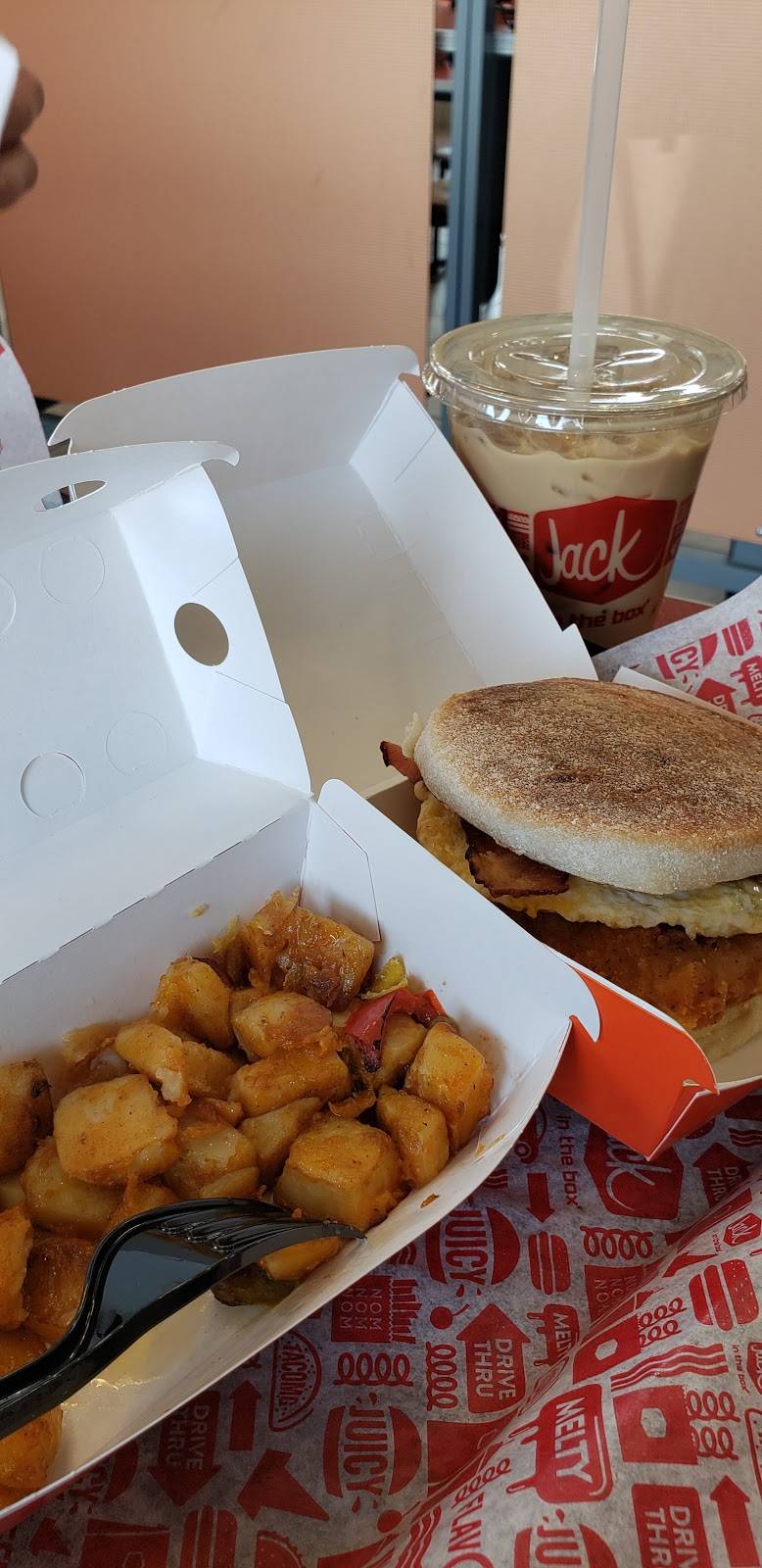 Jack in the Box | restaurant | 16750 W Colfax Ave, Golden, CO 80401, USA | 3033843783 OR +1 303-384-3783