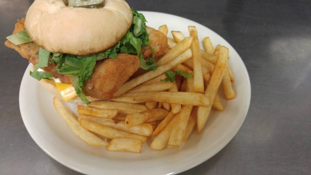 Bucketheads Sports Bar & Grill | restaurant | 46 N Brown St, Rhinelander, WI 54501, USA | 7153695333 OR +1 715-369-5333