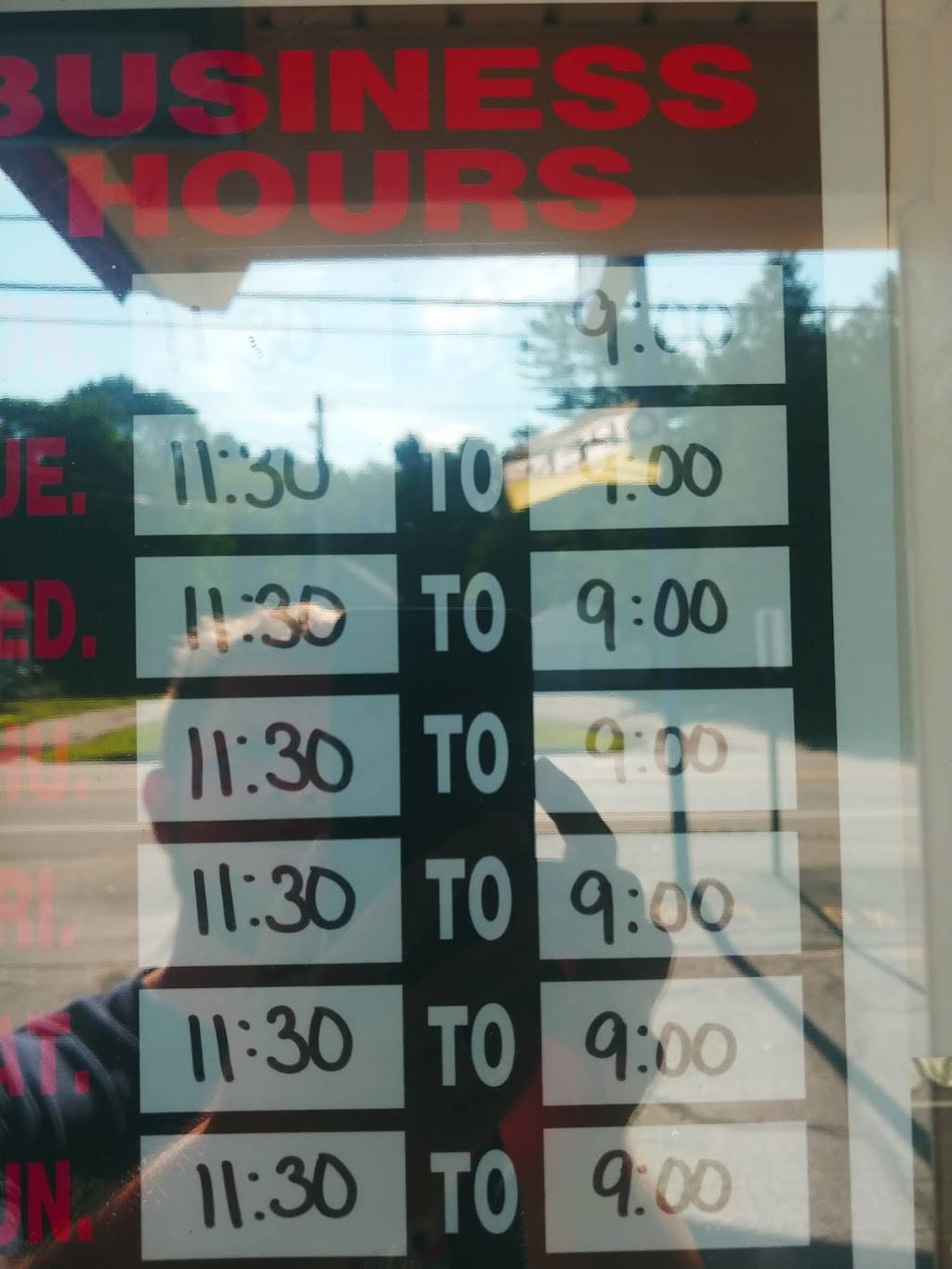 Dairy Queen Store | restaurant | 59 Main St, Topsham, ME 04086, USA | 2077290233 OR +1 207-729-0233