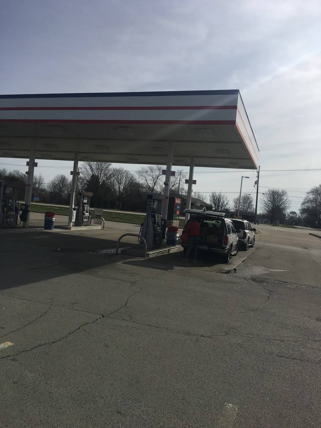 Thorntons | bakery | 15800 S, Illinois Rte 59, Plainfield, IL 60544, USA | 8154399302 OR +1 815-439-9302