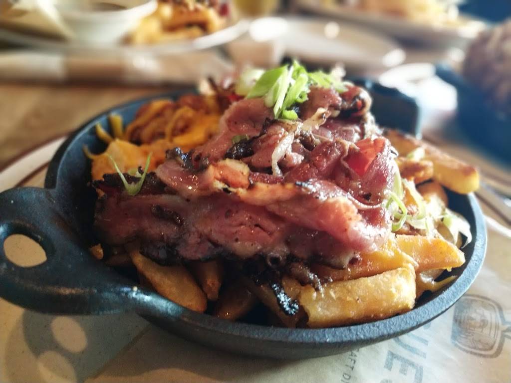 Portuguese Bend Distilling | restaurant | 300 The Promenade N, Long Beach, CA 90802, USA | 5624354411 OR +1 562-435-4411