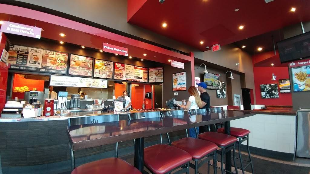 Union Burger | restaurant | 4188 Living Arts Dr #1, Mississauga, ON L5B 0H7, Canada | 9052764695 OR +1 905-276-4695