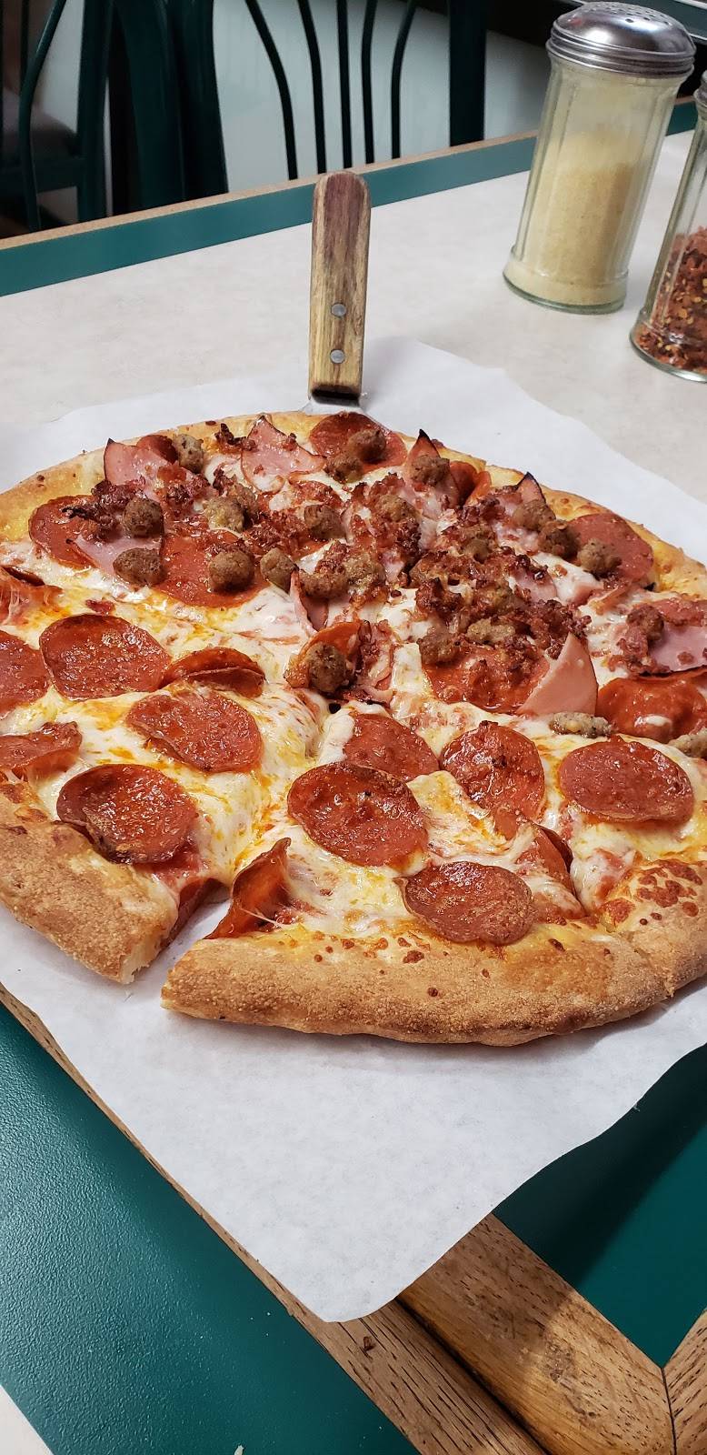 Valuetinas Pizza | restaurant | 6432, 2536 W Lincoln Ave, Anaheim, CA 92801, USA | 7148169000 OR +1 714-816-9000