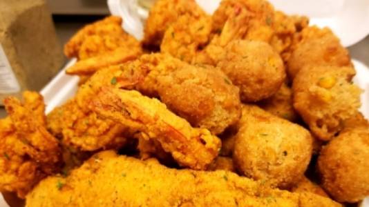 OLDE SAVANNAH SEAFOOD CO | restaurant | 6175 Old National Hwy #460, Atlanta, GA 30349, USA | 6788345811 OR +1 678-834-5811