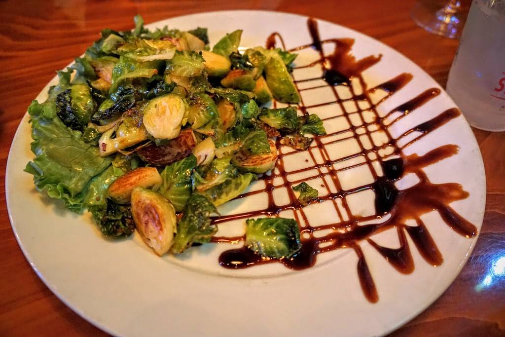 The Lodge Sports Grille | restaurant | 166 S King St, Seattle, WA 98104, USA | 2065380000 OR +1 206-538-0000