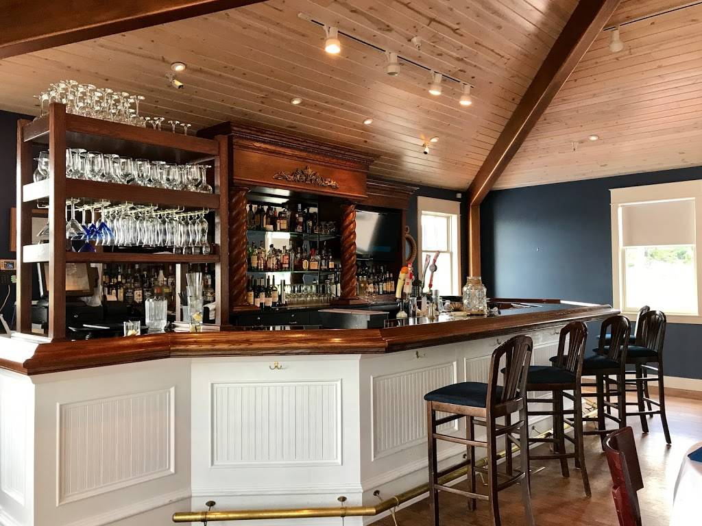 The Strand Waterfront Restaurant | restaurant | 970 Marina Dr, Boyne City, MI 49712, USA | 2315827080 OR +1 231-582-7080