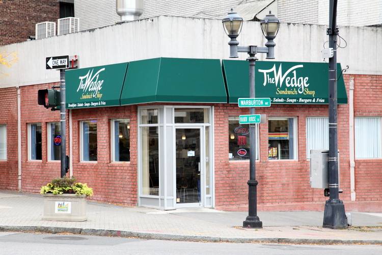The Wedge Sandwich Shop | meal takeaway | 28 Warburton Ave, Yonkers, NY 10701, USA | 9143274222 OR +1 914-327-4222