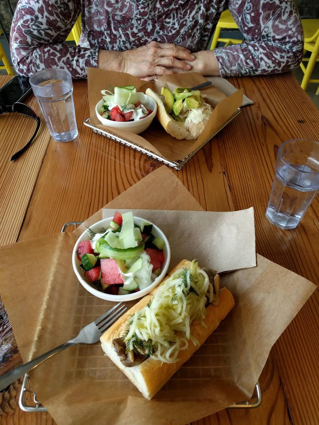 The Little Pickle | restaurant | 3703 W Fullerton Ave, Chicago, IL 60647, USA | 3122704538 OR +1 312-270-4538