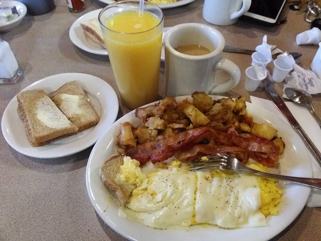 Methuen Family Restaurant | restaurant | 246 Broadway, Methuen, MA 01844, USA | 9786837050 OR +1 978-683-7050