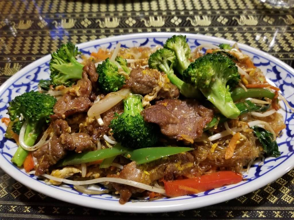 Mango Salad | restaurant | 95 Thames St S, Ingersoll, ON N5C 2T2, Canada | 5194251188 OR +1 519-425-1188