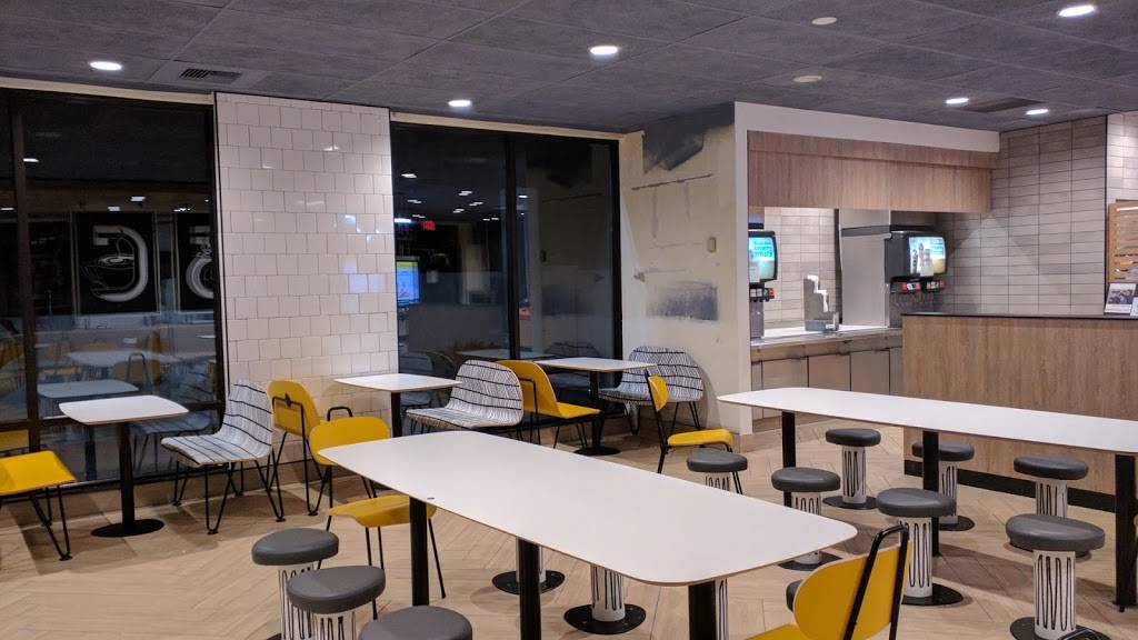 McDonalds | cafe | 4838 San Felipe Rd, San Jose, CA 95135, USA | 4085289160 OR +1 408-528-9160