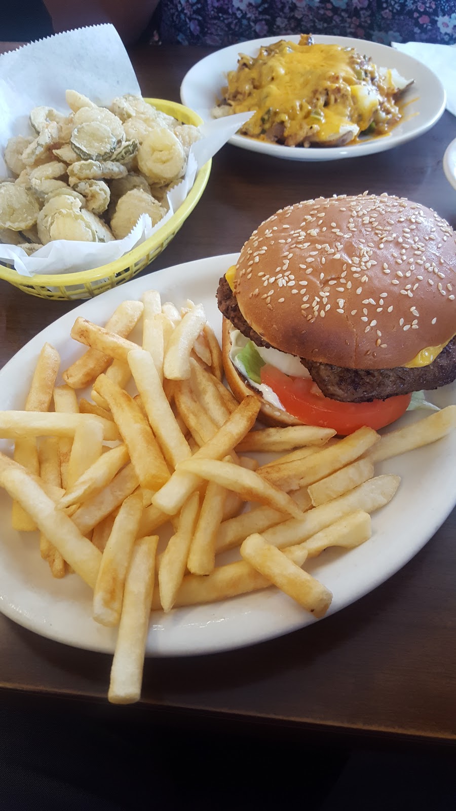 Bayless Restaurant | restaurant | 1279 MS-15, Bay Springs, MS 39422, USA | 6017642639 OR +1 601-764-2639