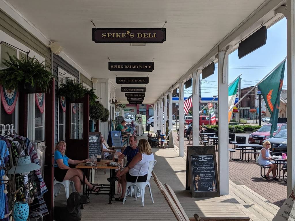 Spike Daileys | restaurant | 18 Central Ave, Dunkirk, NY 14048, USA | 7166729667 OR +1 716-672-9667