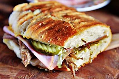 Chili Gourmet Cafe | cafe | 5100 W Kennedy Blvd Suite 145, Tampa, FL 33609, USA | 8134426185 OR +1 813-442-6185