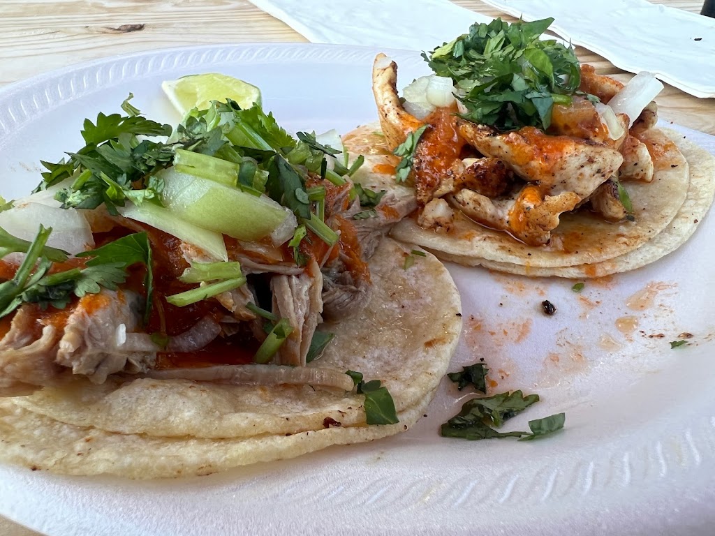 Guatekings tacos burgers and more | restaurant | 250 2nd Ave, Gold Hill, OR 97525, USA | 5418798452 OR +1 541-879-8452