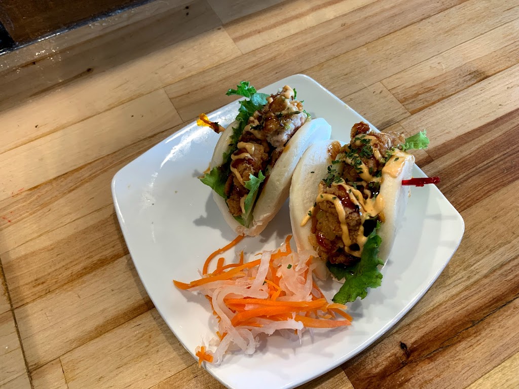 Oozu Ramen | restaurant | 601 S 6th St Suite 102, Champaign, IL 61820, USA | 2175521081 OR +1 217-552-1081