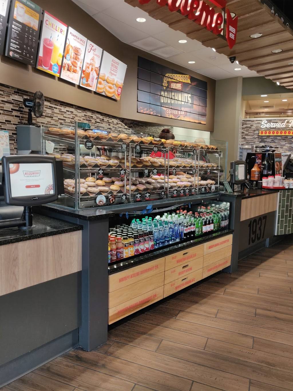 Krispy Kreme | bakery | 5205 Airways Blvd Suite 917, Southaven, MS 38671, USA | 6623493324 OR +1 662-349-3324