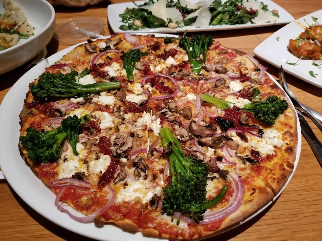 California Pizza Kitchen at Carmel Mtn | restaurant | 11602 Carmel Mountain Rd, San Diego, CA 92128, USA | 8586754424 OR +1 858-675-4424