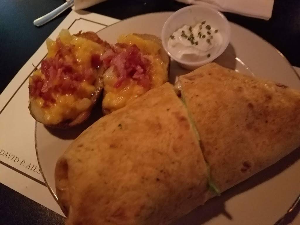 18 East | restaurant | 18 E Main St, Avon Park, FL 33825, USA | 8634531818 OR +1 863-453-1818