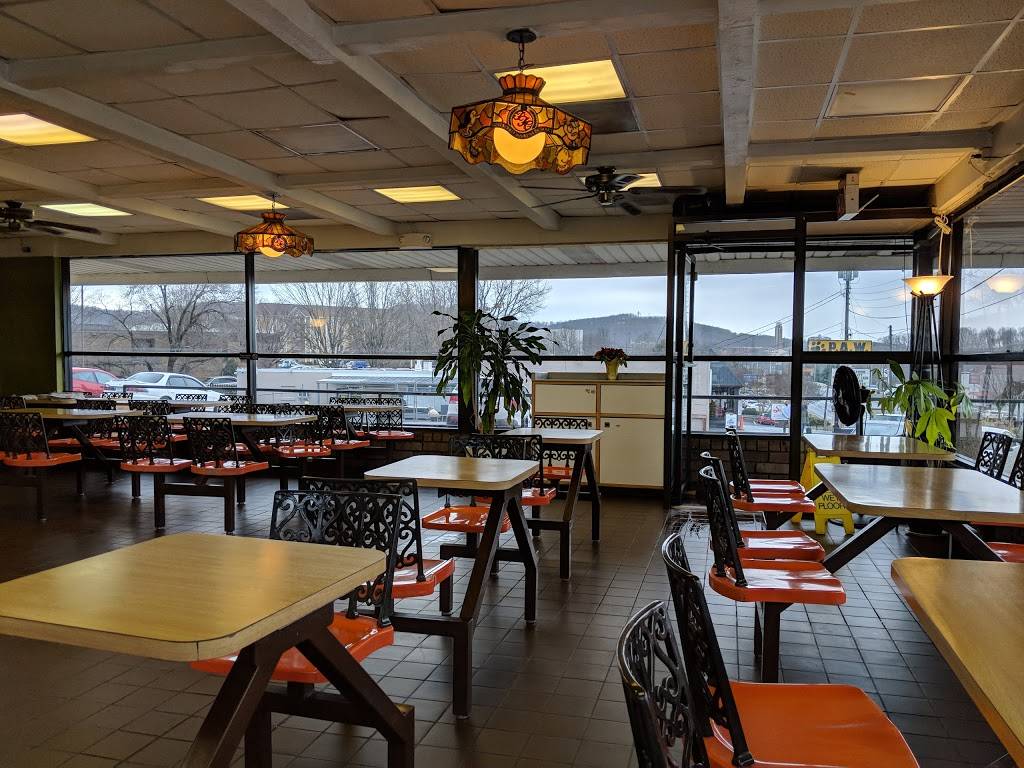 Shanghai Express | restaurant | 2404 Wards Rd, Lynchburg, VA 24502, USA | 4342378899 OR +1 434-237-8899