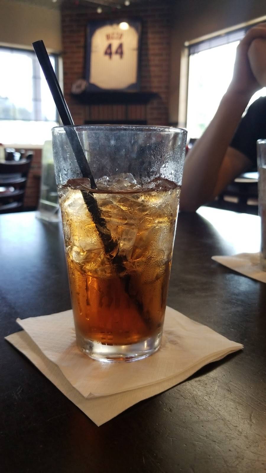 Station 21 American Grill | restaurant | 201 N Main St, Crown Point, IN 46307, USA | 2196610021 OR +1 219-661-0021