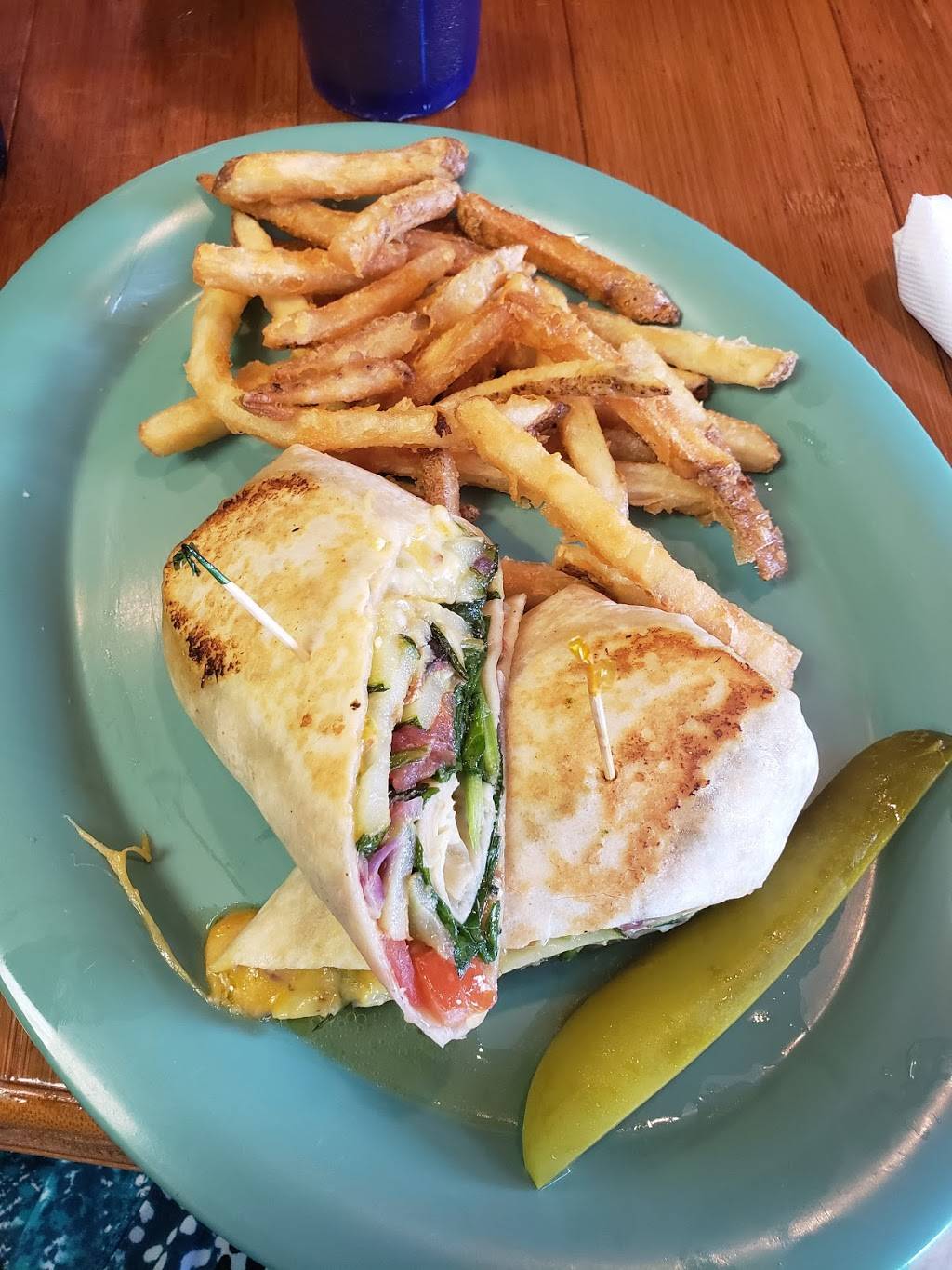 Roosters Cafe & Grill | restaurant | 5785 Northampton Blvd, Virginia Beach, VA 23455, USA | 7579639163 OR +1 757-963-9163