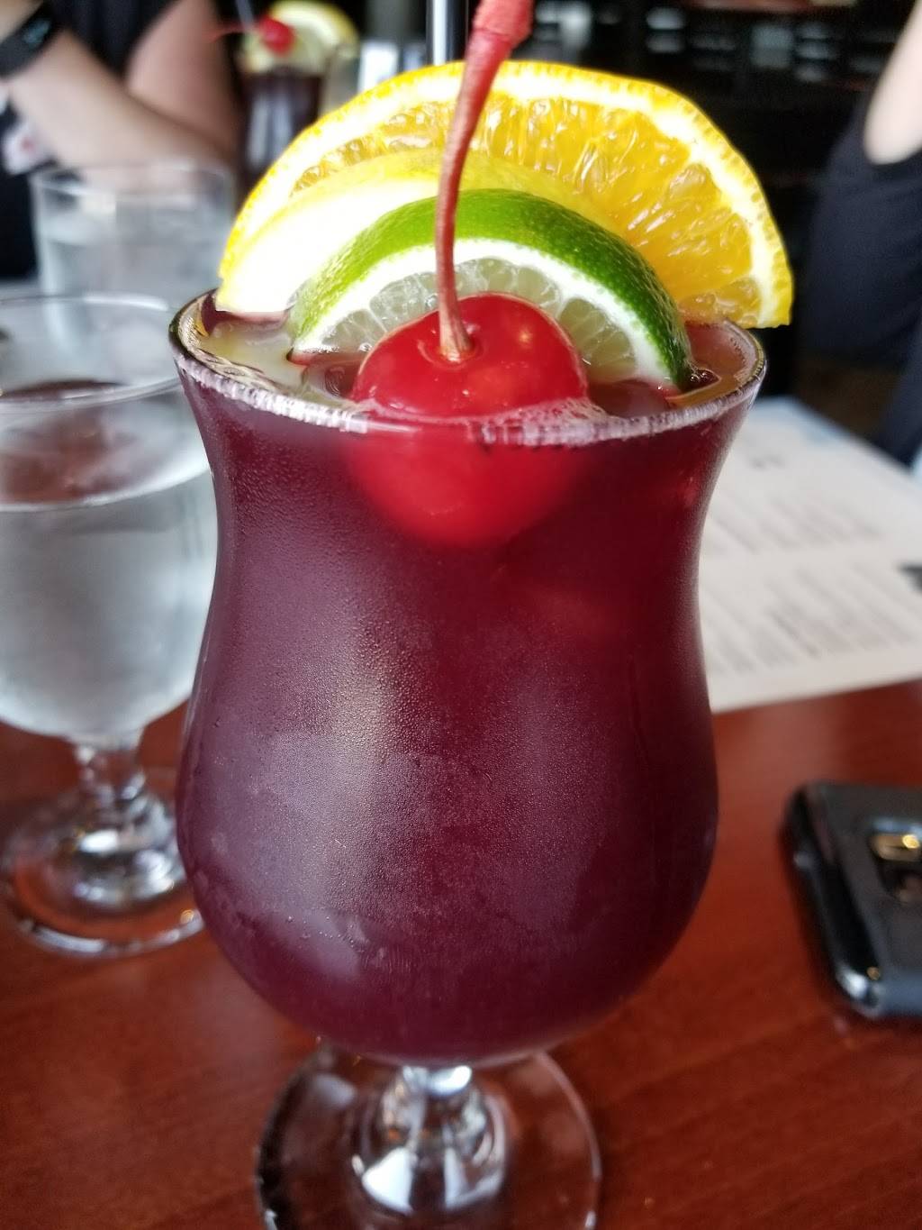 Black Cow Tap & Grill | restaurant | 16 Bay Rd, South Hamilton, MA 01982, USA | 9784681166 OR +1 978-468-1166