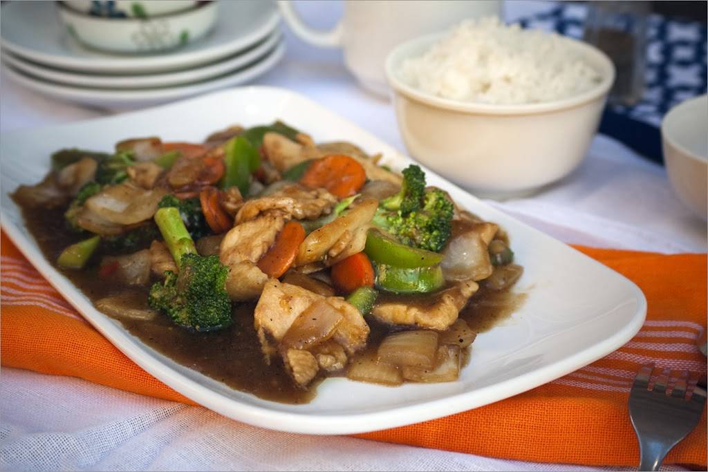 Pho 43 | restaurant | 1814 N Farwell Ave, Milwaukee, WI 53202, USA | 4145850303 OR +1 414-585-0303