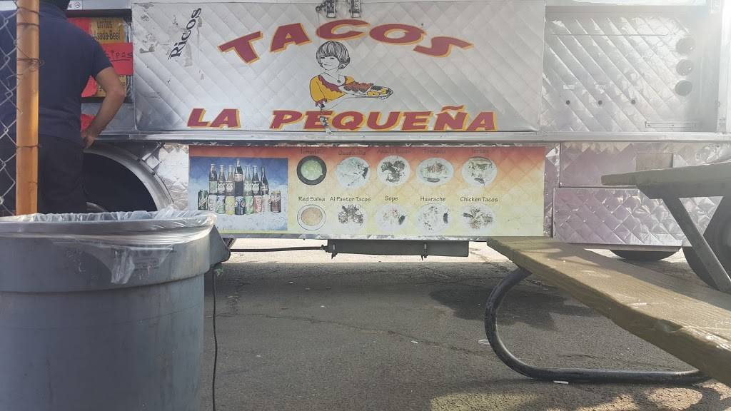 Tacos La Pequeña | restaurant | 2313 N Walnut Rd, Turlock, CA 95382, USA | 2092254859 OR +1 209-225-4859