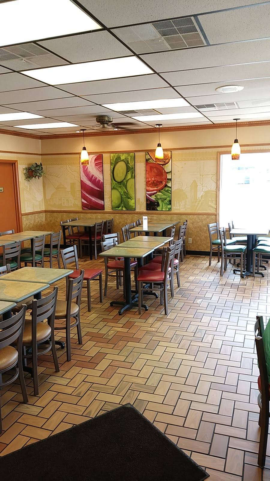 Subway | restaurant | 904 N Euclid Ave, Bay City, MI 48706, USA | 9896670400 OR +1 989-667-0400