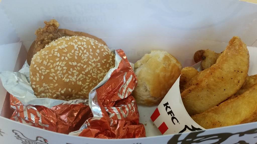 KFC | restaurant | 490 North Ave, New Rochelle, NY 10801, USA | 9146323290 OR +1 914-632-3290