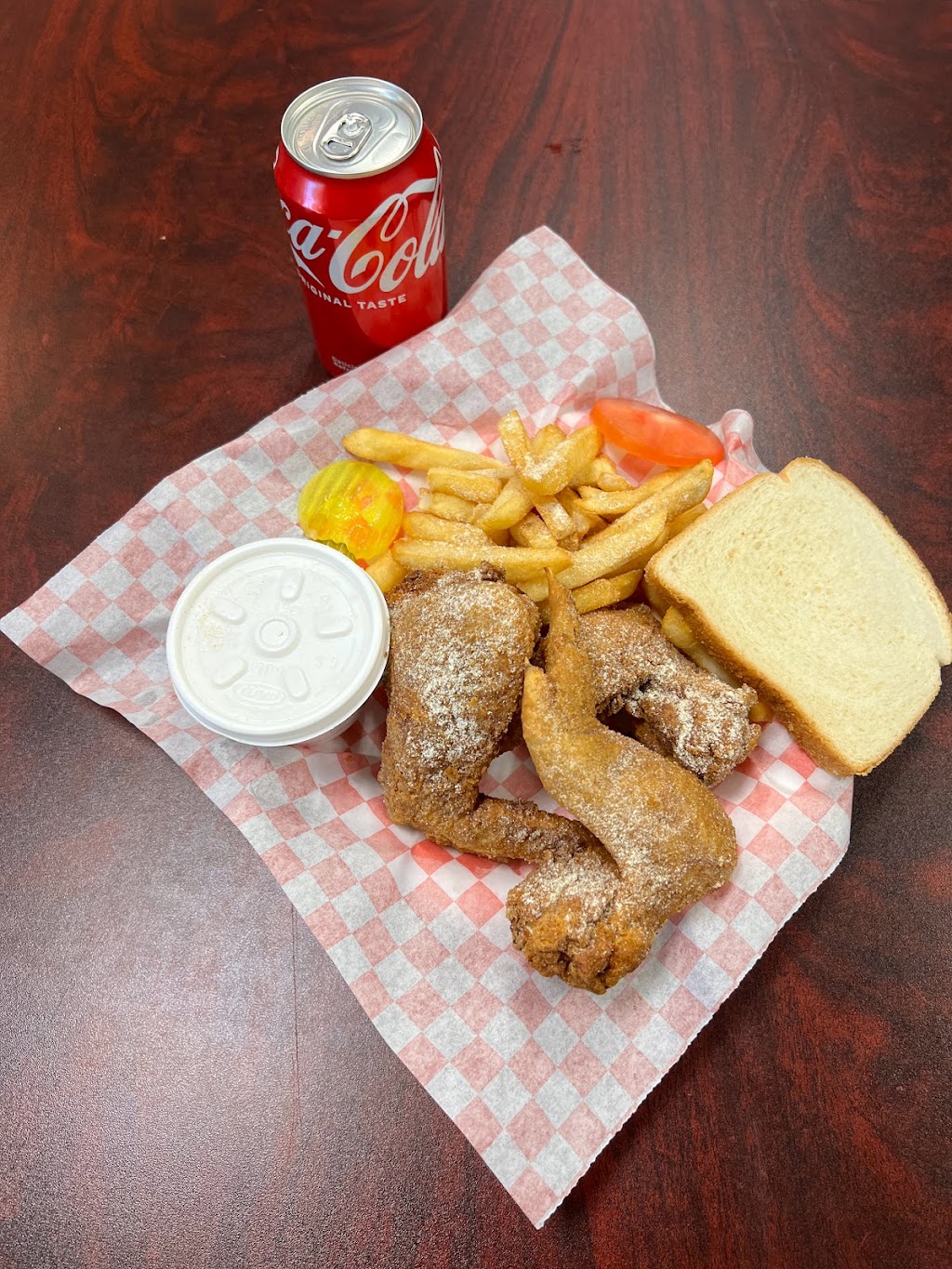 Sharks Fish and Chicken | restaurant | 1075 Springdale Rd, Austin, TX 78721, USA | 5125519107 OR +1 512-551-9107