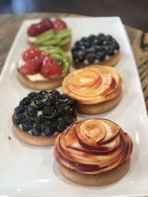 La Parisienne Bakery | bakery | 8647 Pico Blvd, Los Angeles, CA 90035, USA | 4247770359 OR +1 424-777-0359