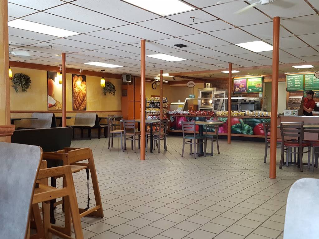 Subway Restaurants | restaurant | 521 Main St, Damariscotta, ME 04543, USA | 2075633838 OR +1 207-563-3838