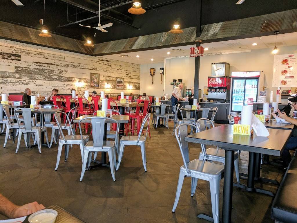 Slim Chickens | restaurant | 2627 Classen Blvd, Norman, OK 73071, USA | 4053106287 OR +1 405-310-6287