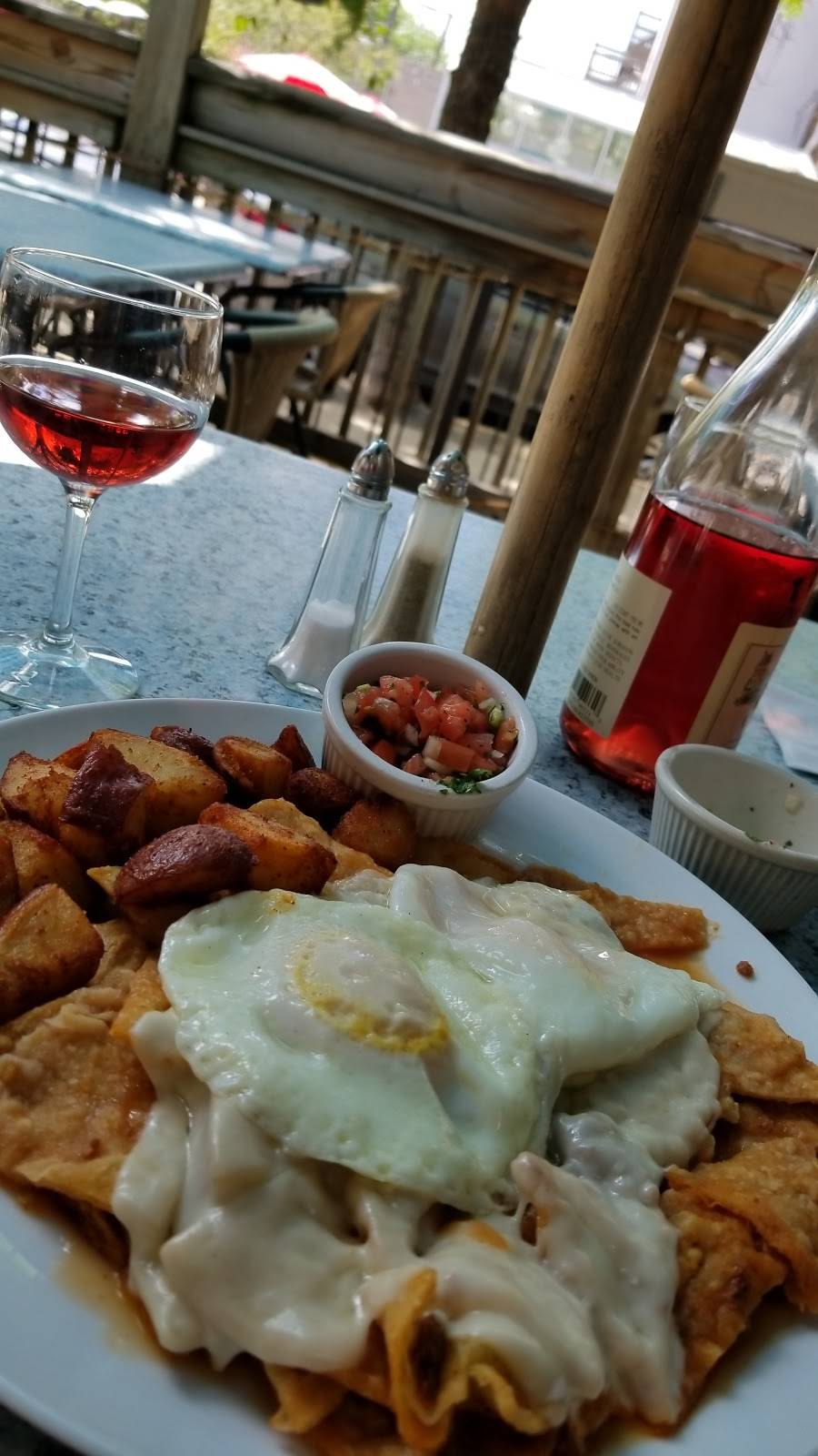 Lucias | restaurant | 1825 W North Ave, Chicago, IL 60622, USA | 7732929700 OR +1 773-292-9700