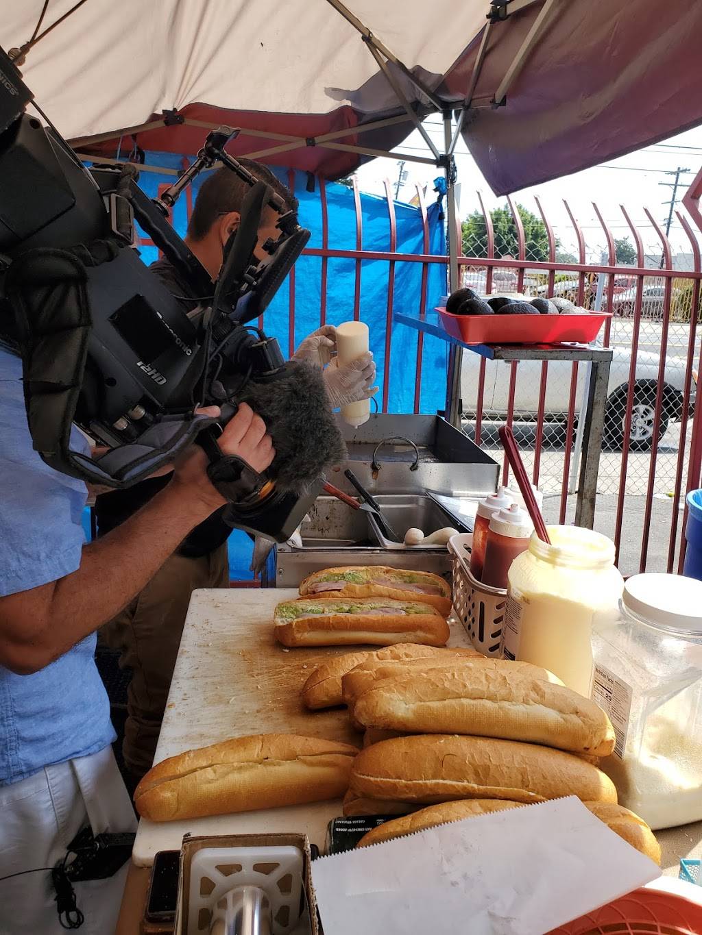 Tortas Hula Hula | restaurant | 10425 S Avalon Blvd, Los Angeles, CA 90003, USA | 3233879309 OR +1 323-387-9309