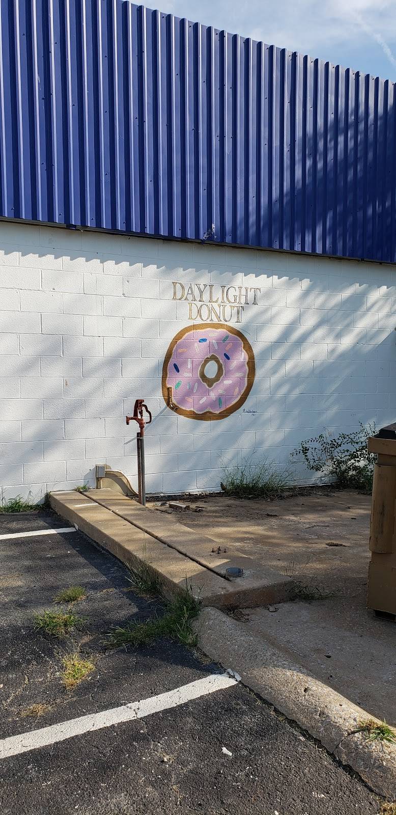 Daylight Donuts | restaurant | 11643 S Memorial Dr, Bixby, OK 74008, USA | 9183693676 OR +1 918-369-3676
