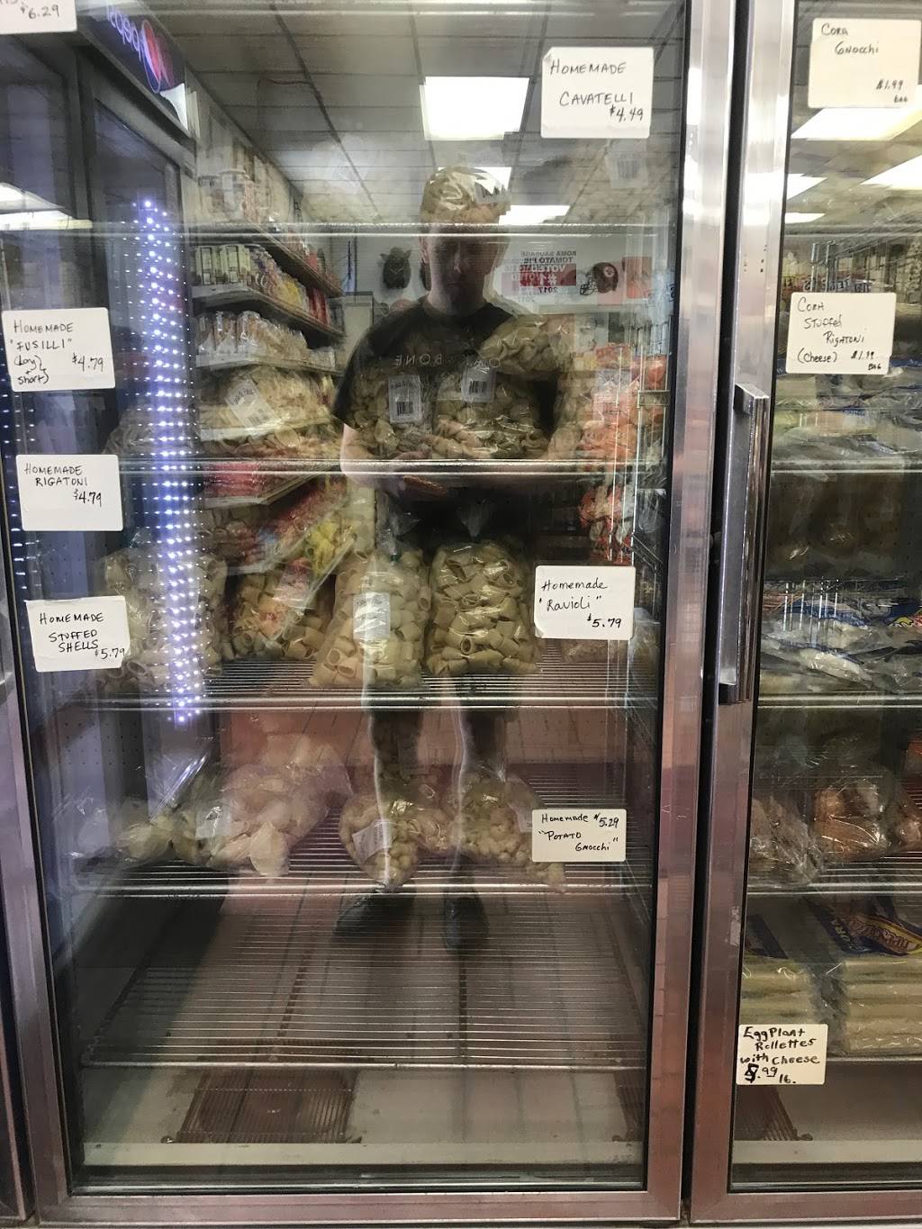 Roma Sausage & Deli | meal takeaway | 2029 Bleecker St, Utica, NY 13501, USA | 3157921445 OR +1 315-792-1445