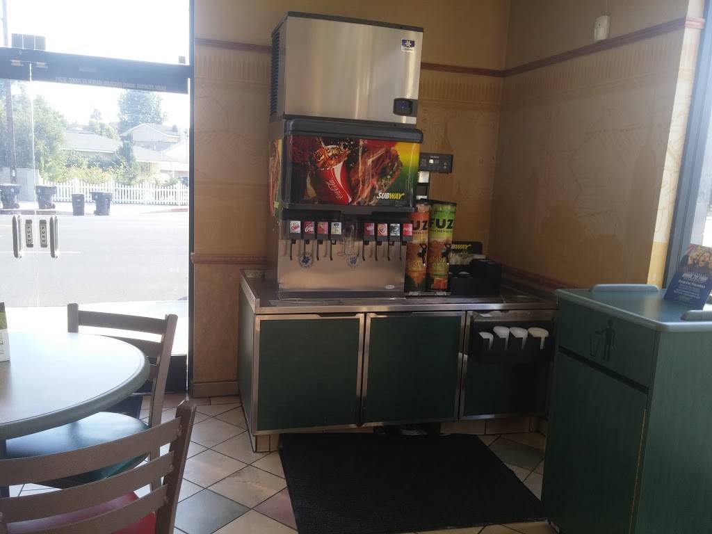Subway Restaurants | restaurant | 2128 N Glenoaks Blvd Space #1, Burbank, CA 91504, USA | 8188483386 OR +1 818-848-3386
