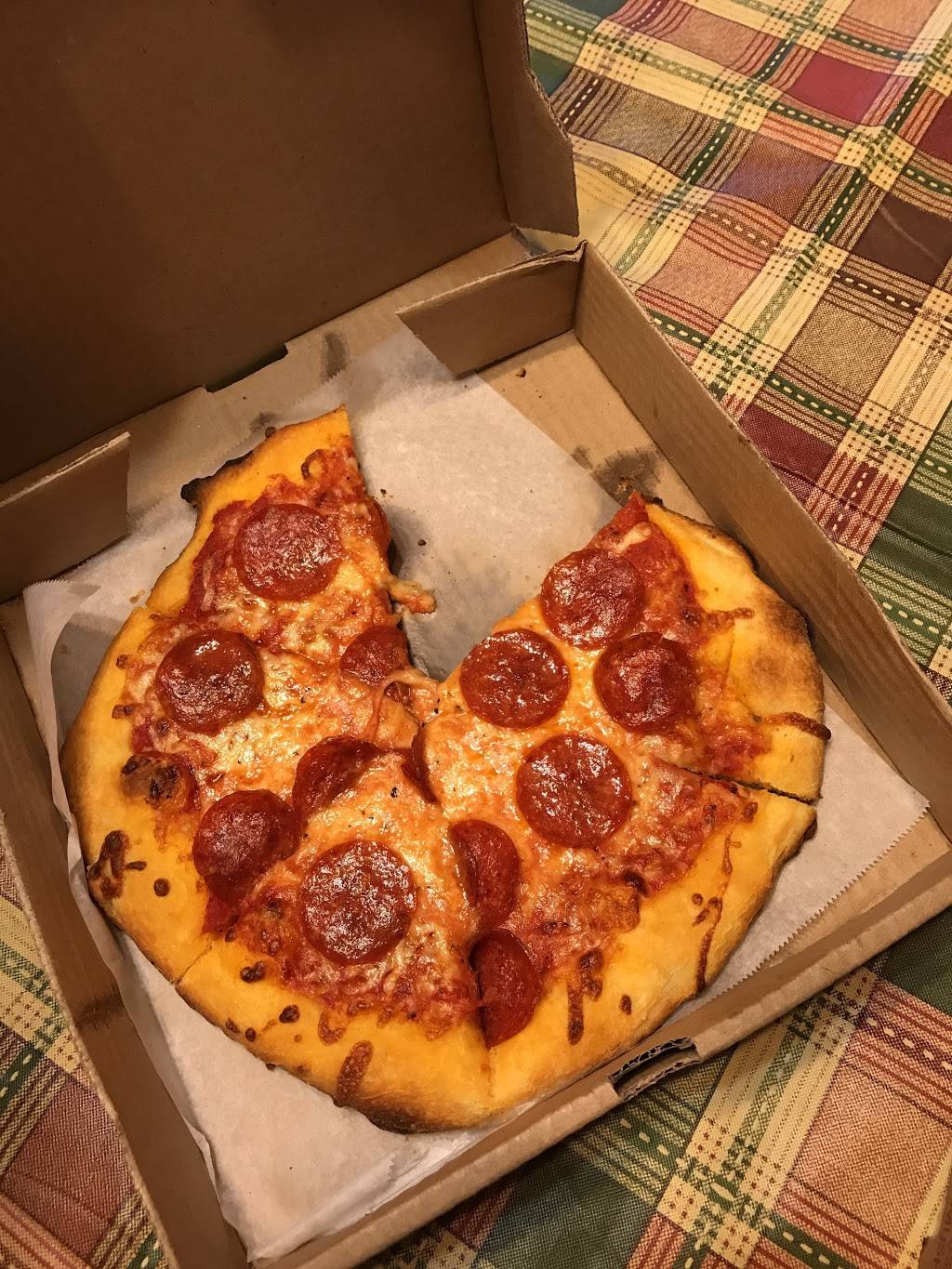 Dragons Den Pizza, LLC | restaurant | 7390 Woodbury Pike, Roaring Spring, PA 16673, USA | 8142247992 OR +1 814-224-7992