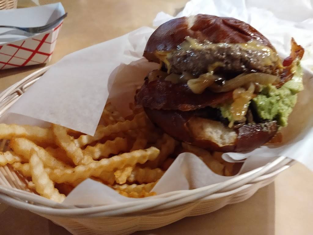 Redamaks | restaurant | 616 E Buffalo St, New Buffalo, MI 49117, USA | 2694694522 OR +1 269-469-4522