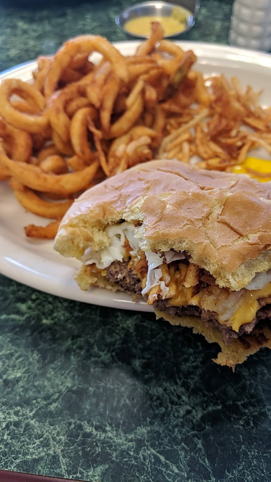 Mama’s Kountry Kitchen | restaurant | 10231 Chapman Hwy, Seymour, TN 37865, USA | 8657730830 OR +1 865-773-0830